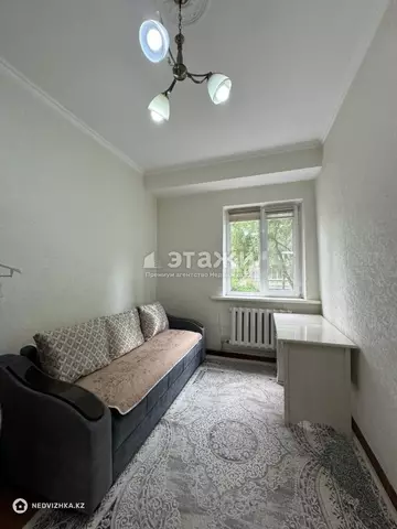 3-комнатная квартира, этаж 2 из 5, 74 м²