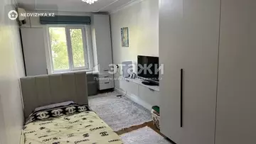 3-комнатная квартира, этаж 3 из 5, 60 м²