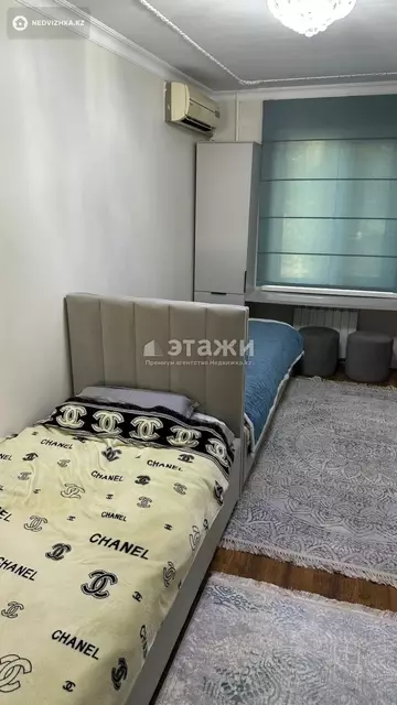 3-комнатная квартира, этаж 3 из 5, 60 м²
