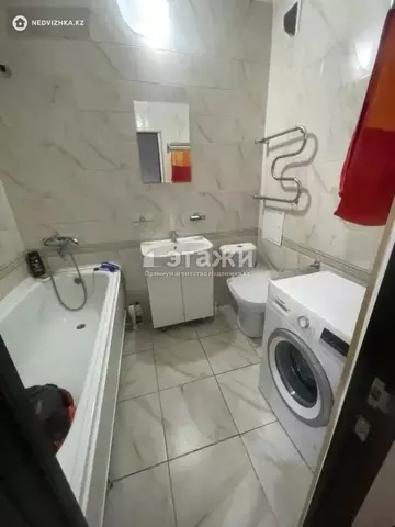 2-комнатная квартира, этаж 8 из 13, 48 м²