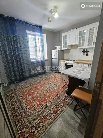 1-комнатная квартира, этаж 8 из 9, 40 м²