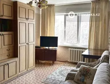 4-комнатная квартира, этаж 4 из 5, 85 м²