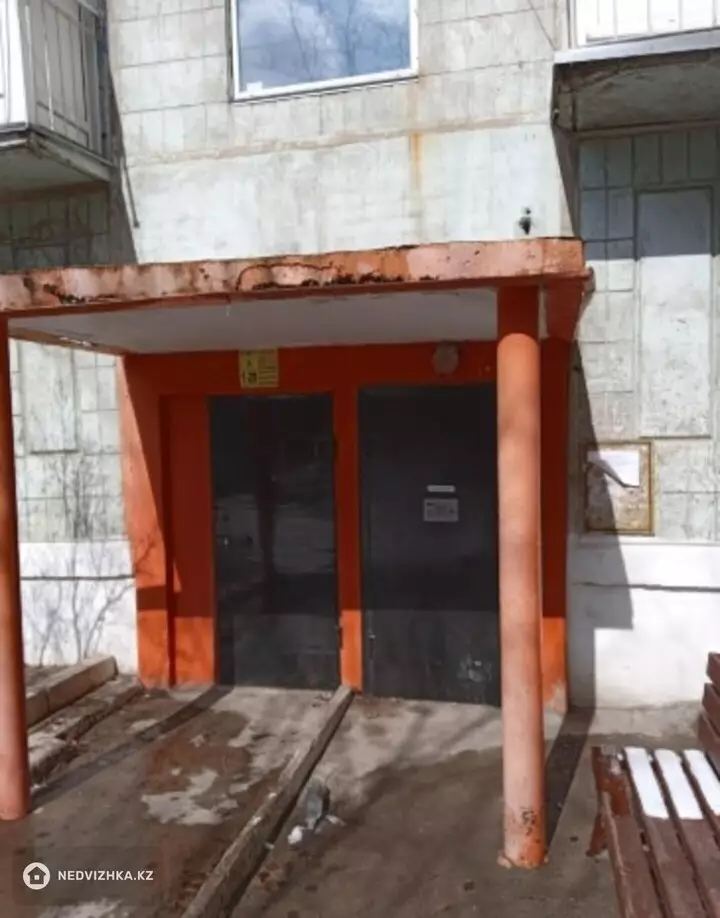 50 м², 2-комнатная квартира, этаж 3 из 5, 50 м², изображение - 1