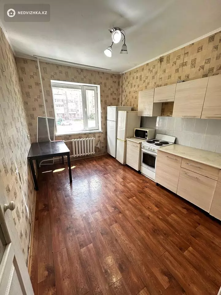 60 м², 2-комнатная квартира, этаж 2 из 10, 60 м², изображение - 1