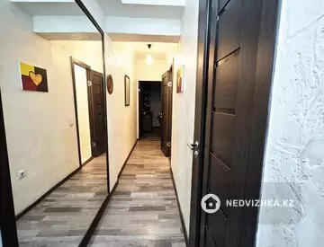 2-комнатная квартира, этаж 9 из 10, 52 м²
