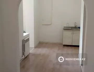 1-комнатная квартира, этаж 1 из 5, 36 м²