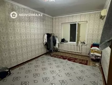 1-комнатная квартира, этаж 4 из 5, 36 м²