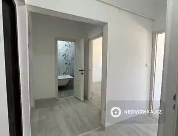 2-комнатная квартира, этаж 1 из 5, 60 м²