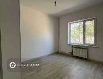 2-комнатная квартира, этаж 1 из 5, 60 м²