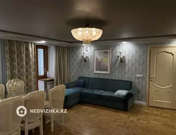 3-комнатная квартира, этаж 2 из 10, 121 м²