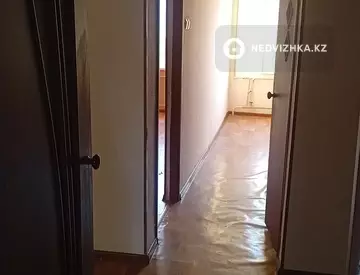 3-комнатная квартира, этаж 4 из 5, 60 м²