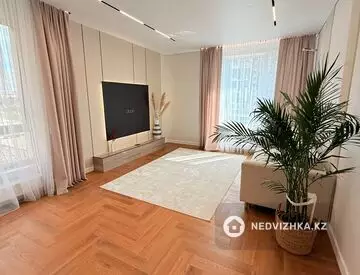 2-комнатная квартира, этаж 3 из 12, 72 м²