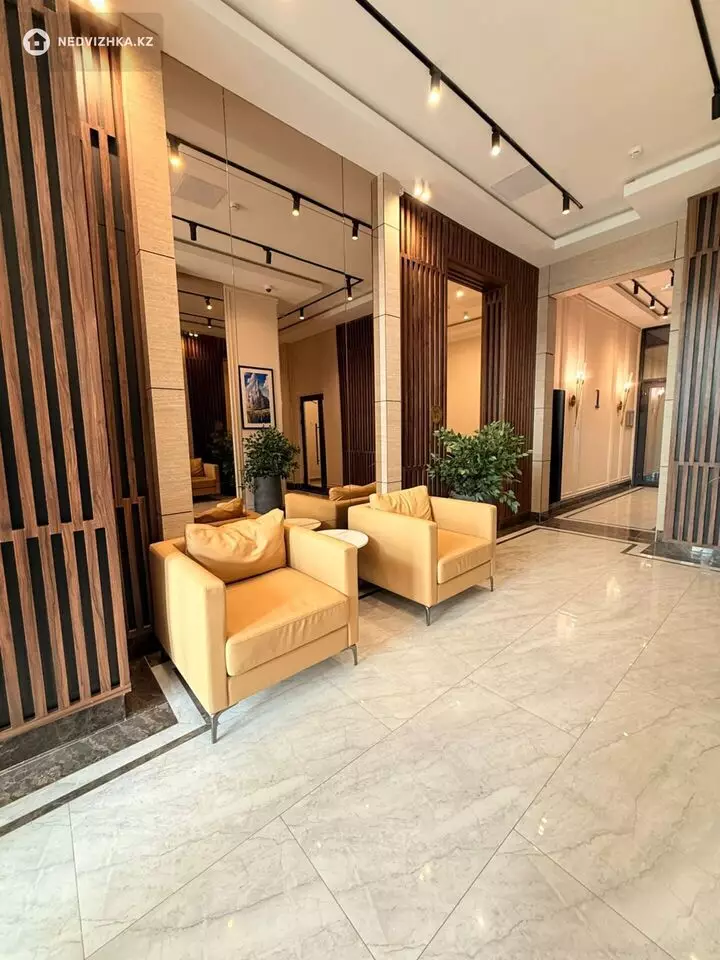 72 м², 2-комнатная квартира, этаж 3 из 12, 72 м², изображение - 1