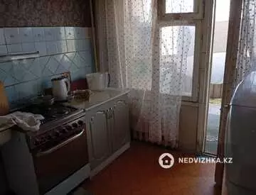 3-комнатная квартира, этаж 3 из 5, 63 м²