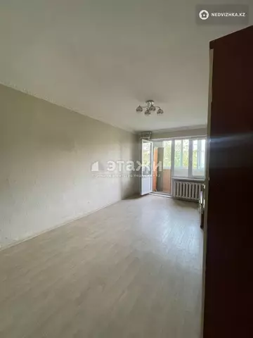 2-комнатная квартира, этаж 4 из 4, 44 м²