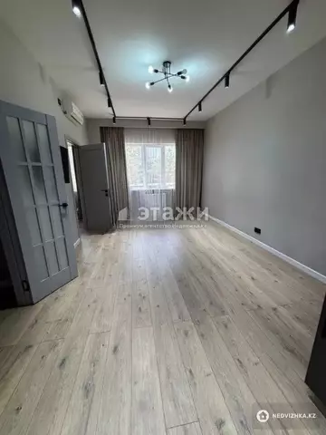 2-комнатная квартира, этаж 2 из 18, 56 м²