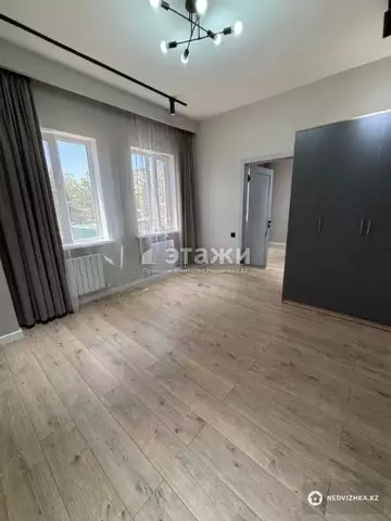 2-комнатная квартира, этаж 2 из 18, 56 м²