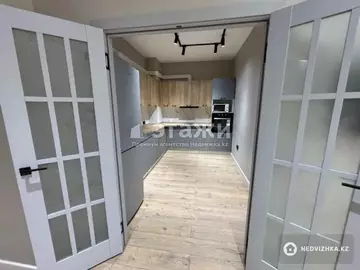 2-комнатная квартира, этаж 2 из 18, 56 м²