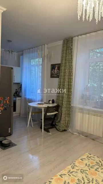 2-комнатная квартира, этаж 2 из 3, 54 м²