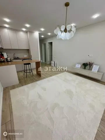 2-комнатная квартира, этаж 10 из 16, 60 м², на длительный срок