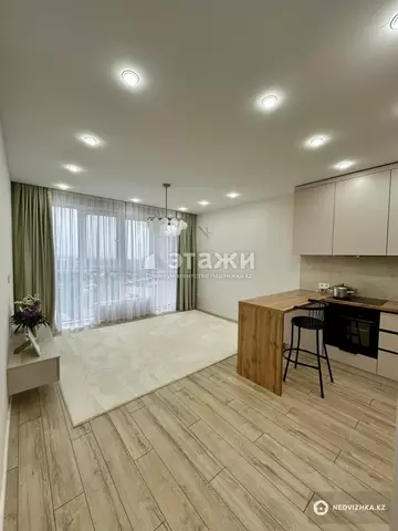 2-комнатная квартира, этаж 10 из 16, 60 м², на длительный срок