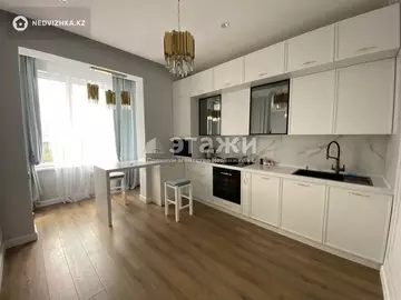 1-комнатная квартира, этаж 9 из 12, 50 м², на длительный срок