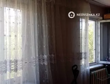 3-комнатная квартира, этаж 4 из 5, 57 м²