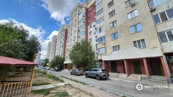 123 м², 4-комнатная квартира, этаж 2 из 9, 123 м², изображение - 1