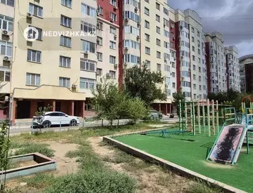 4-комнатная квартира, этаж 2 из 9, 123 м²