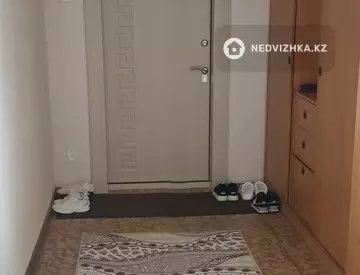 2-комнатная квартира, этаж 9 из 9, 52 м²