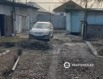 5-комнатный дом, 11 соток, 140 м², на длительный срок