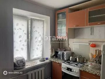 2-комнатная квартира, этаж 3 из 4, 42 м²