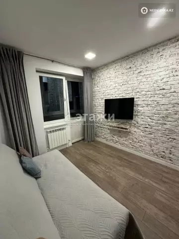 2-комнатная квартира, этаж 11 из 13, 38 м²