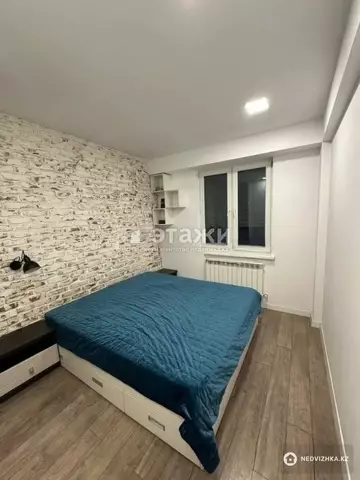 2-комнатная квартира, этаж 11 из 13, 38 м²