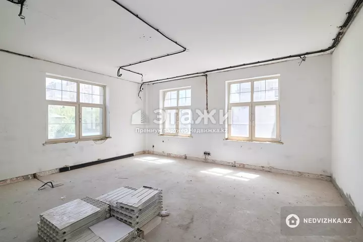 130 м², 4-комнатная квартира, этаж 1 из 6, 130 м², изображение - 1