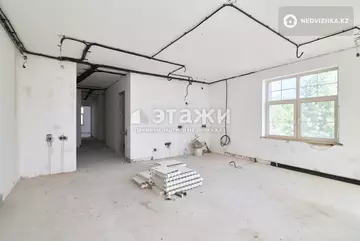 4-комнатная квартира, этаж 1 из 6, 130 м²
