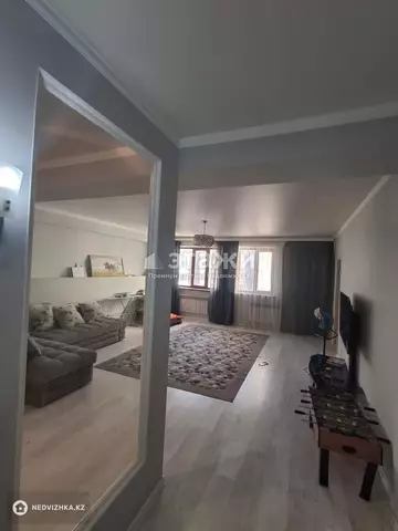 2-комнатная квартира, этаж 5 из 6, 79 м²