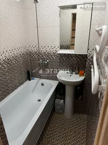 2-комнатная квартира, этаж 2 из 6, 60 м²