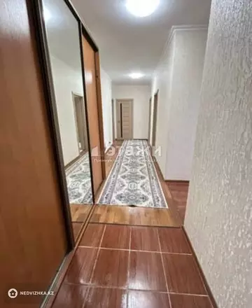3-комнатная квартира, этаж 9 из 10, 78 м²