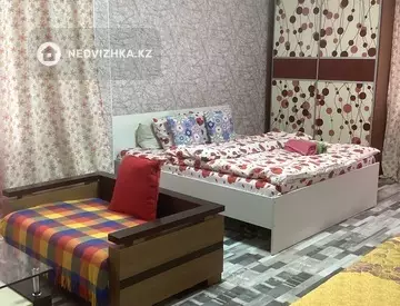 45 м², 1-комнатная квартира, этаж 2 из 3, 45 м², посуточно, изображение - 12
