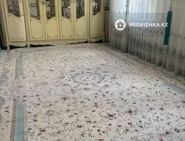 3-комнатная квартира, этаж 1 из 5, 55 м²