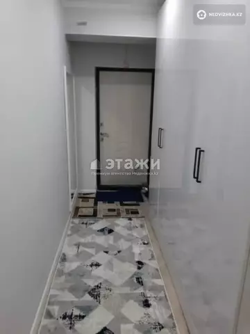 2-комнатная квартира, этаж 13 из 13, 53 м²