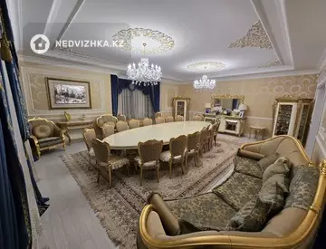 12-комнатный дом, 10 соток, 600 м², на длительный срок