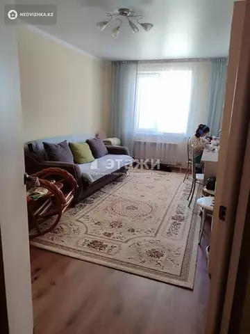 3-комнатная квартира, этаж 6 из 25, 82 м²