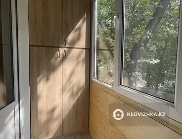1-комнатная квартира, этаж 2 из 4, 33 м², на длительный срок