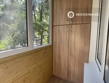 1-комнатная квартира, этаж 2 из 4, 33 м², на длительный срок