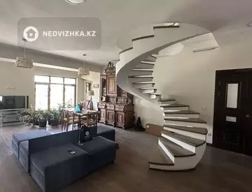 5-комнатная квартира, этаж 13 из 14, 295 м², на длительный срок
