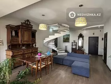 5-комнатная квартира, этаж 13 из 12, 295 м²