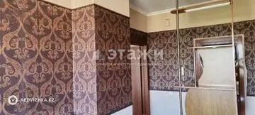 2-комнатная квартира, этаж 8 из 8, 45 м²