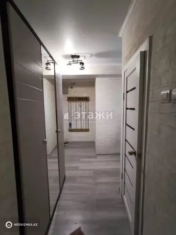 2-комнатная квартира, этаж 3 из 5, 38 м²
